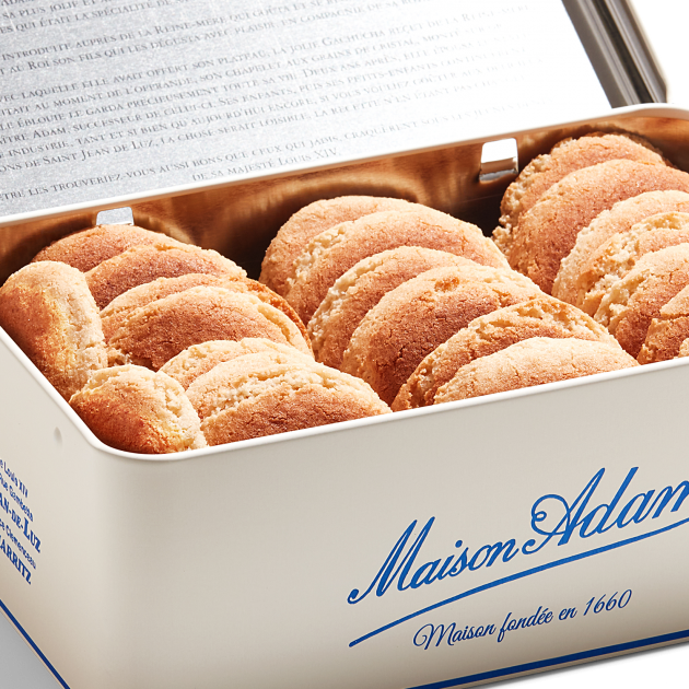 boite de 24 macarons basques collector Gorriti